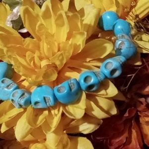 HAND CARVED SKULL BRACELET